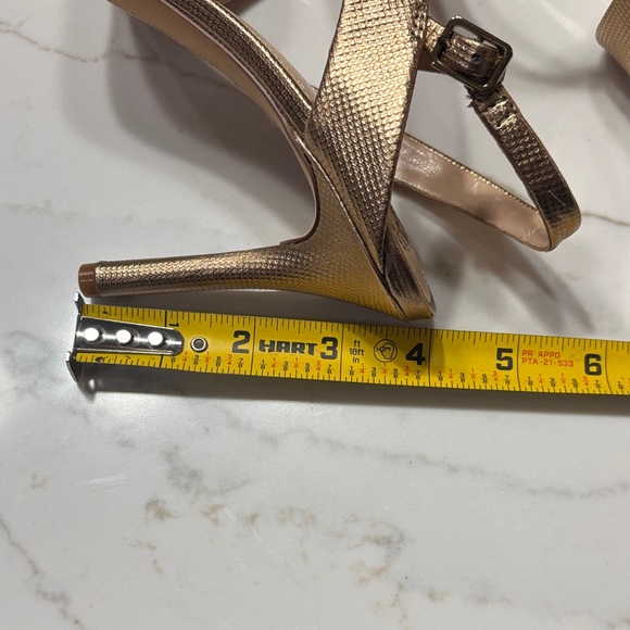 Vince Camuto Women's Shimmering Bronze Heels - Picture 9 of 13